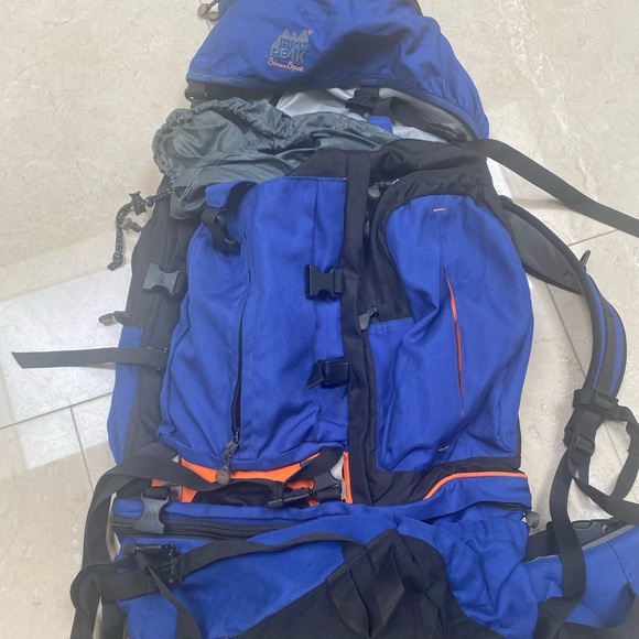 Traveling backpacking backpacker luggage blue black gray camping hiking - Picture 8 of 8